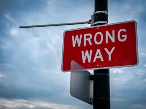 wrong way sign